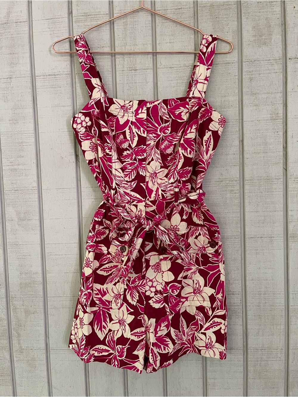 Anthropologie Belle Vere Red Floral Linen Blend Belted Romper Size 2 NWT